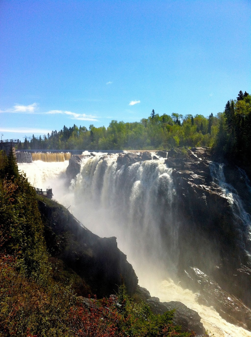 Seven Falls | 4520 Avenue Royale, Saint-Ferréol-les-Neiges, QC G0A 3R0, Canada | Phone: (418) 826-3139