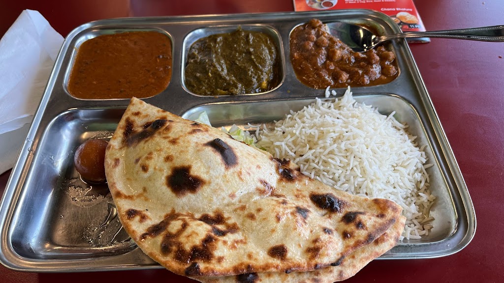 Town’s Heart Indian Cuisine | 20 Cowan Pl, Guelph, ON N1G 0C1, Canada | Phone: (519) 781-7466