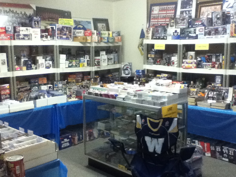 Lower Level Sports Cards and Collectibles | 189 Henderson Hwy, Winnipeg, MB R2L 1L7, Canada | Phone: (204) 421-1299