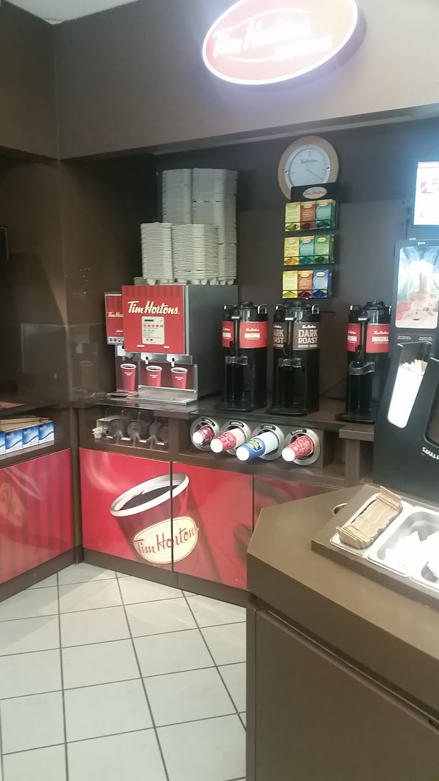 Tim Hortons | 955 Craigflower Rd, Victoria, BC V9A 2X8, Canada | Phone: (604) 384-3685