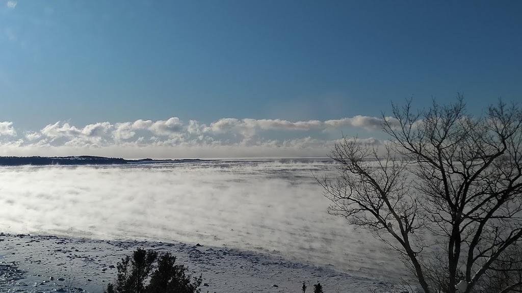 Gîte Au Perchoir | 443 Chemin du Cap aux Rets, Baie-Saint-Paul, QC G3Z 1C1, Canada | Phone: (418) 435-6955