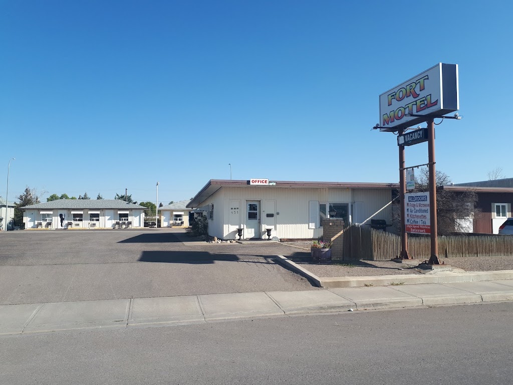 Fort Motel | 451 24 St, Fort Macleod, AB T0L 0Z0, Canada | Phone: (403) 553-3115