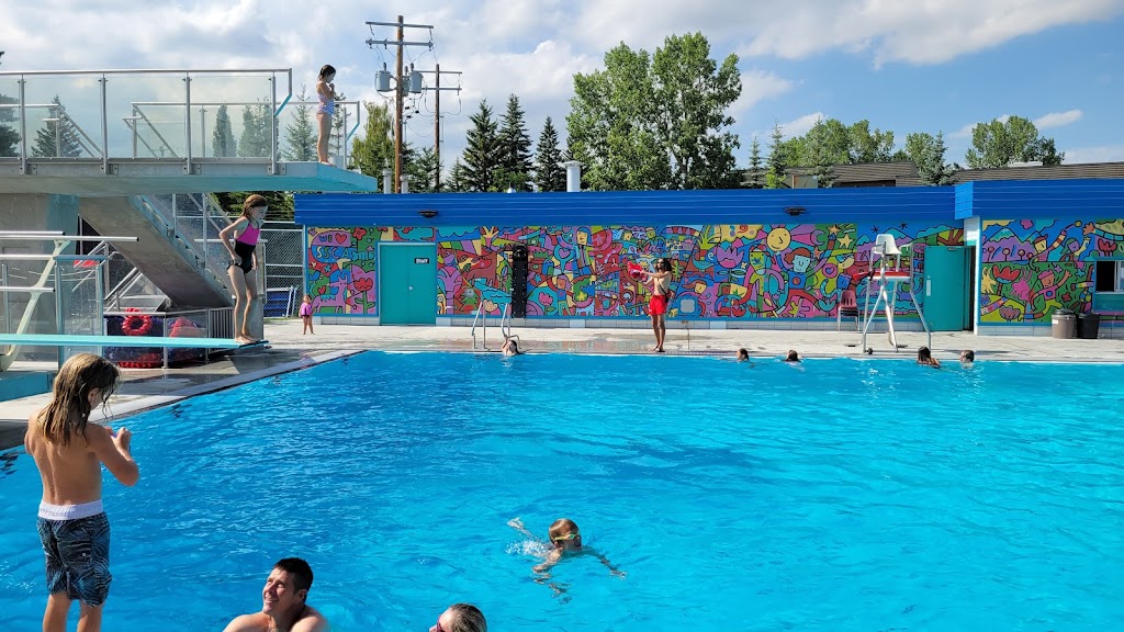 Silver Springs Outdoor Pool | 5720 Silver Ridge Dr NW, Calgary, AB T3B 5E5, Canada | Phone: (403) 221-3885