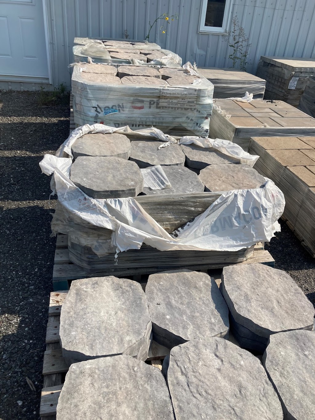 Liquidation Béton | 880 Rang 4 de Simpson, Saint-Cyrille-de-Wendover, QC J1Z 1T7, Canada | Phone: (819) 781-0444