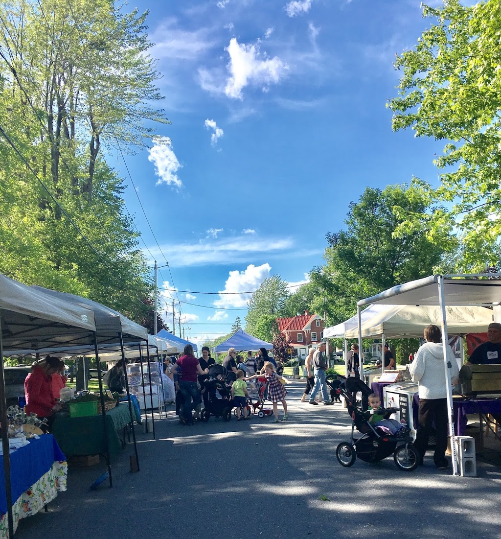 Marché Fermier du Comté de Huntingdon | Marché dété: Parc Prince-Arthur, 1H0, Rue Dalhousie, Huntingdon, QC J0S, Canada | Phone: (450) 807-2592