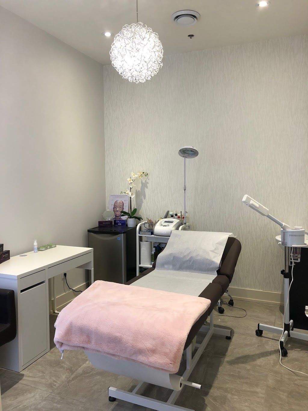 Infinity Skincare & Laser Clinic | 3175 Rutherford Rd unit 6, Concord, ON L4K 5Y6, Canada | Phone: (905) 883-6812