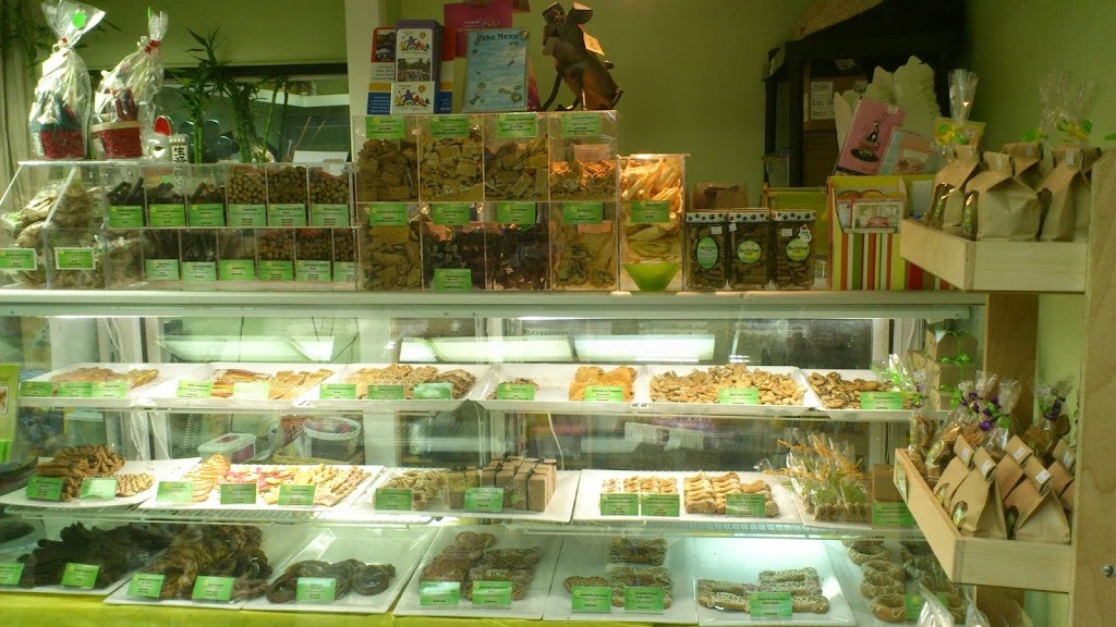 Bon A-Pet-Treat! Pet Store & Bakery | 5111 Bowness Rd NW #3, Calgary, AB T3B 4M9, Canada | Phone: (403) 286-7389