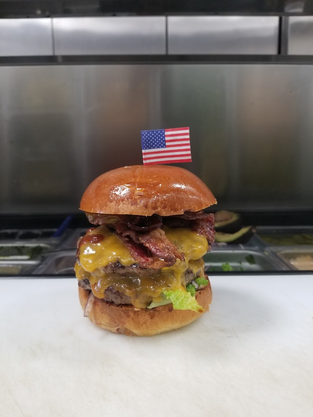 Burger Authority | 3480 Main St, Buffalo, NY 14214, USA | Phone: (716) 833-5000