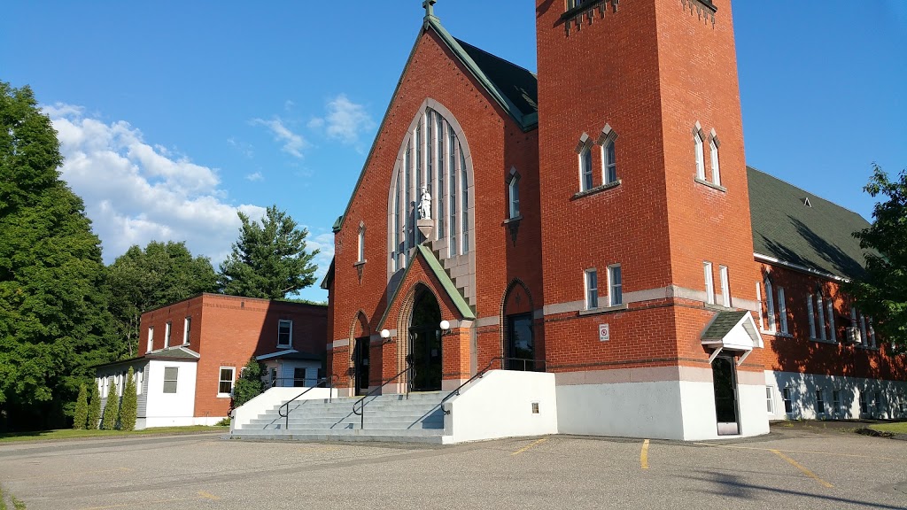 Eglise Saint-Roch | 2700 Chemin Saint-Roch S, Sherbrooke, QC J1N 2T3, Canada | Phone: (819) 864-4055