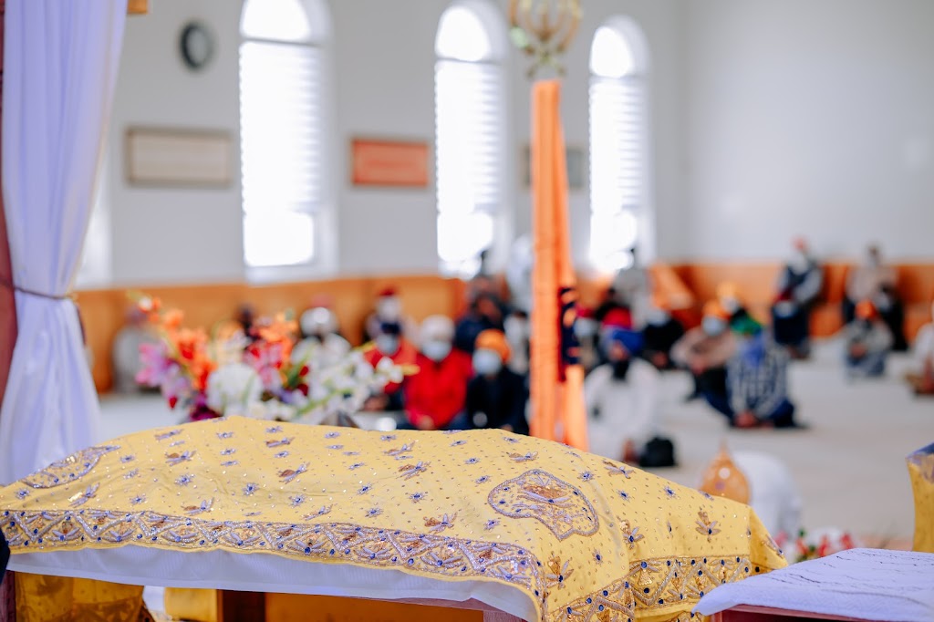 Gurdwara Siri Guru Singh Sabha | 4504 Mill Woods Rd S, Edmonton, AB T6L 6Y8, Canada | Phone: (780) 462-7454