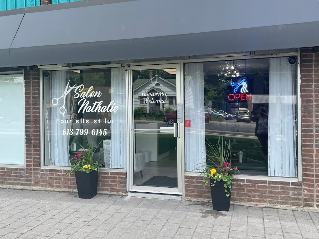 Salon Nathalie pour elle et lui | 456 McArthur Ave. Unit C2, Ottawa, ON K1K 4B5, Canada | Phone: (613) 799-6145