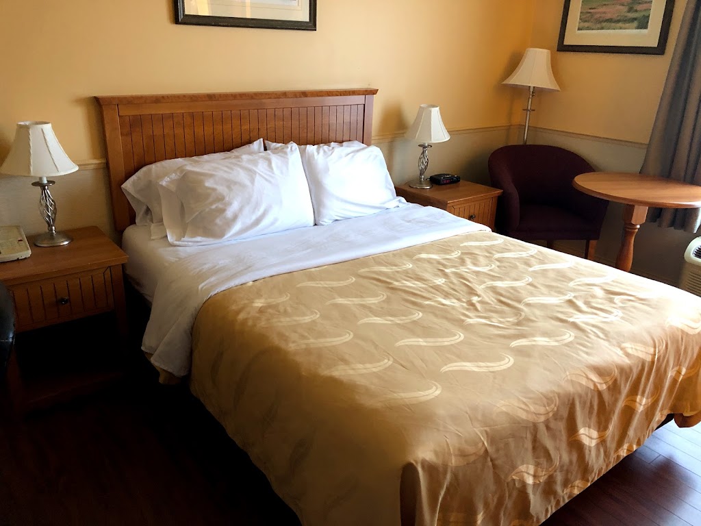 Quality Inn Rivière-du-Loup | 61 Bd Cartier, Rivière-du-Loup, QC G5R 5Z3, Canada | Phone: (418) 867-8221