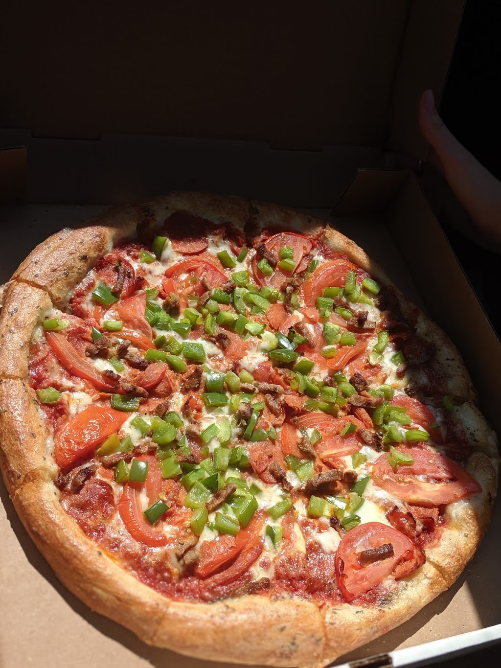 Comos Pizza | 1255 Grand Marais Rd W, Windsor, ON N9E 1E1, Canada | Phone: (519) 966-4242