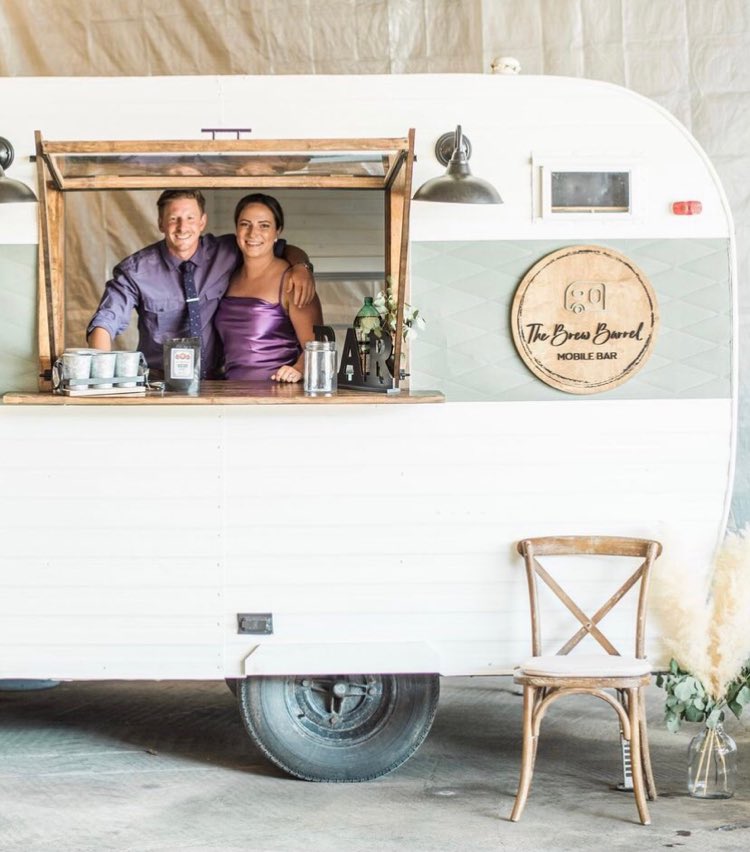 The Brew Barrel Mobile Bar | 145166 16 Siderd, Meaford, ON N4L 1W5, Canada | Phone: (226) 237-4042