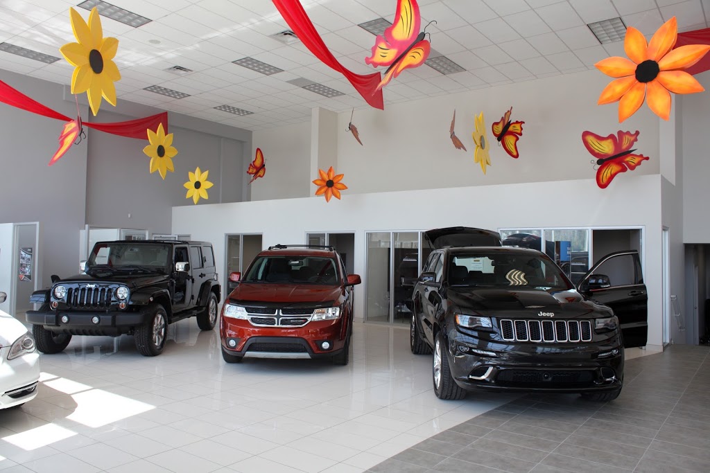 St-Jérôme Chrysler Jeep Dodge Ram Fiat | 13855 Rue de la Chapelle, Mirabel, QC J7J 2C9, Canada | Phone: (450) 436-2200