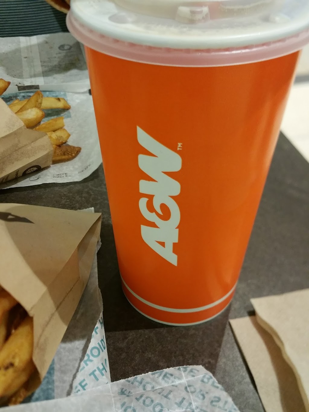 A&W Canada | 2960 Kingsway Dr, Kitchener, ON N2C 1X1, Canada | Phone: (519) 894-1281