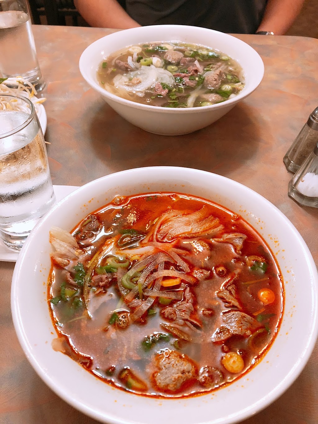 Phuong Nam Restaurant | 883 William Ave, Winnipeg, MB R3E 0Z5, Canada | Phone: (204) 783-1339