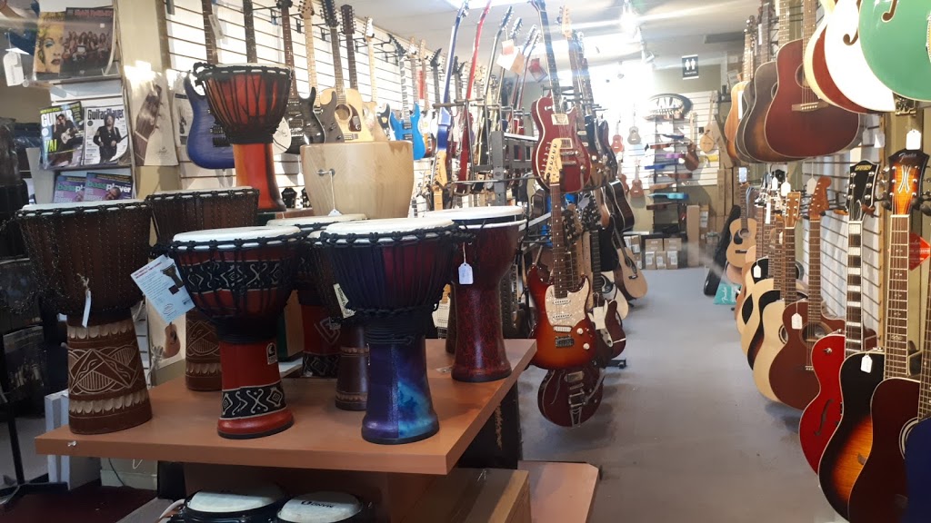 Musical Instruments Long & Mcquade | 501 Boulevard Harwood, Vaudreuil-Dorion, QC J7V 7W2, Canada | Phone: (450) 510-2140