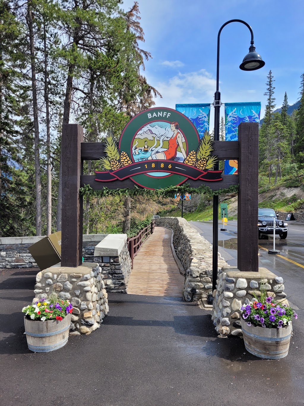 Banff Upper Hot Springs | 1 Mountain Ave, Banff, AB T1L 1K2, Canada | Phone: (800) 767-1611