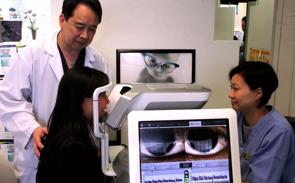 Dr Albert Ng 2010 Eye Care Centre | 4190 Finch Ave E, Scarborough, ON M1S 4T7, Canada | Phone: (416) 297-0322