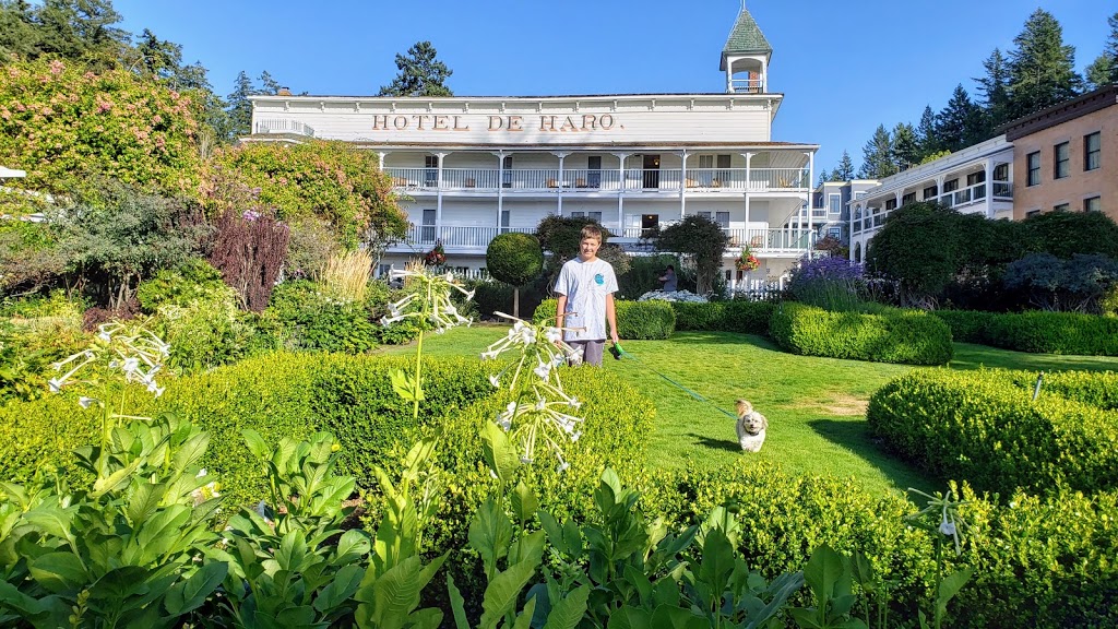 Hotel De Haro at Roche Harbor Resort | 248 Reuben Memorial Dr, Friday Harbor, WA 98250, USA | Phone: (800) 451-8910