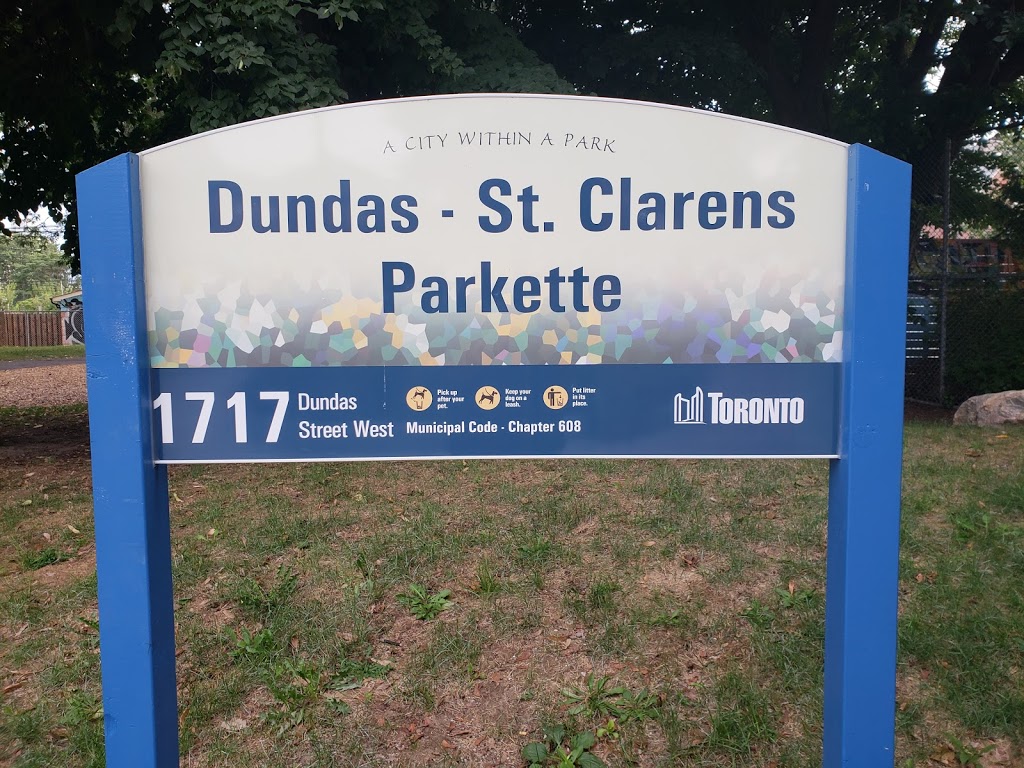 Dundas - St. Clarens Parkette | 1717 Dundas St W, Toronto, ON M6K 1V4, Canada | Phone: (416) 338-4386