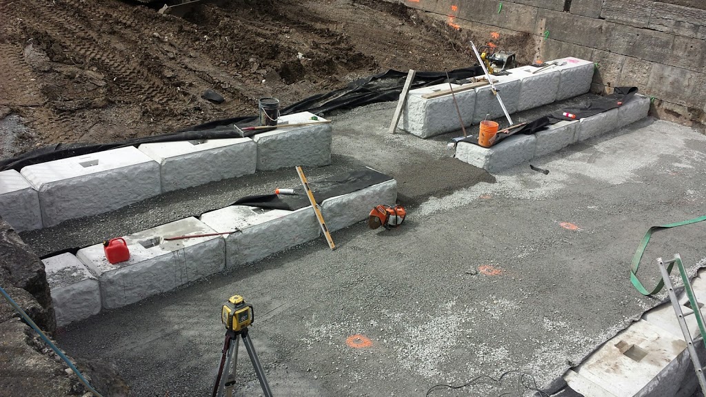 DNM Retaining Wall Systems | 4795 19th Sideroad, King, ON L7B 0E4, Canada | Phone: (905) 864-9808
