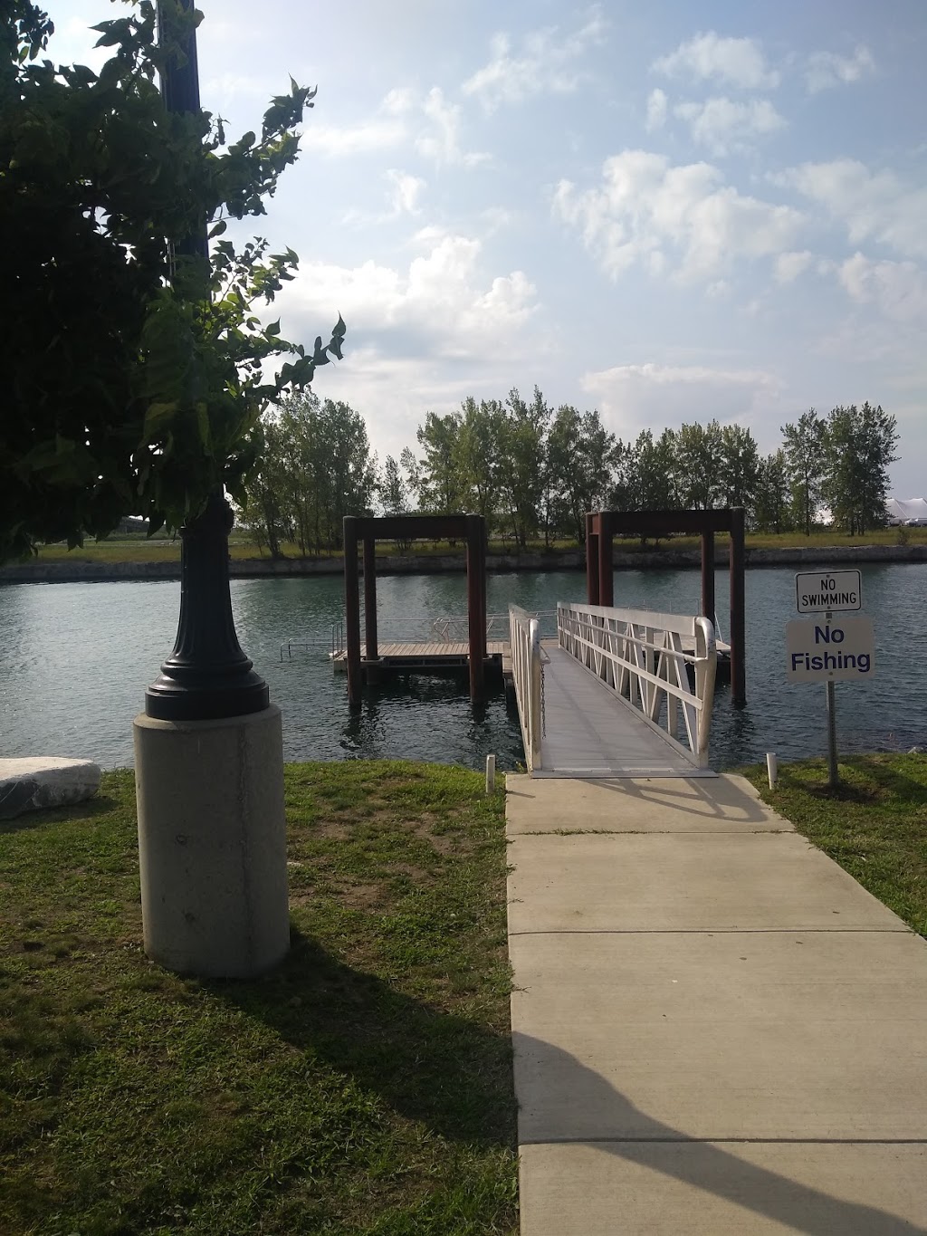 Wilkeson Pointe Kayak Launch | Buffalo, NY 14203, USA