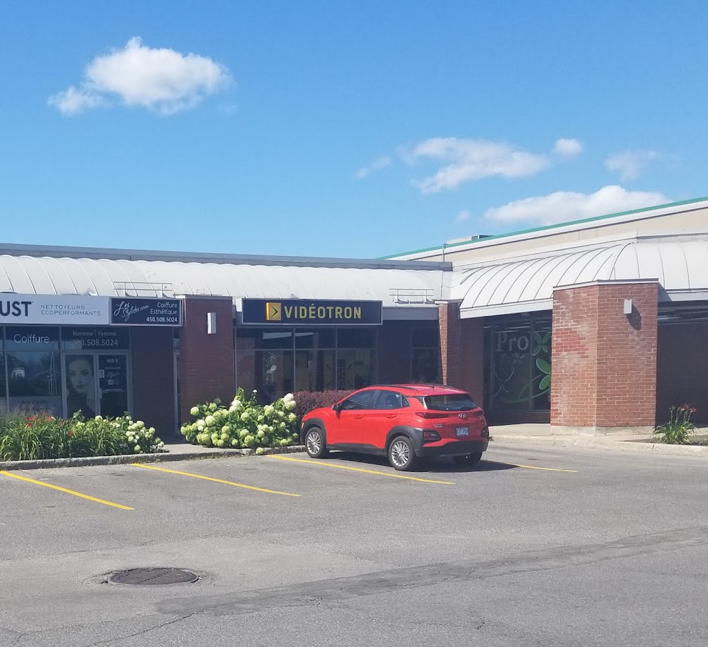 Magasin Vidéotron | 448 Rue Blainville E, Sainte-Thérèse, QC J7E 1N9, Canada | Phone: (579) 637-3014