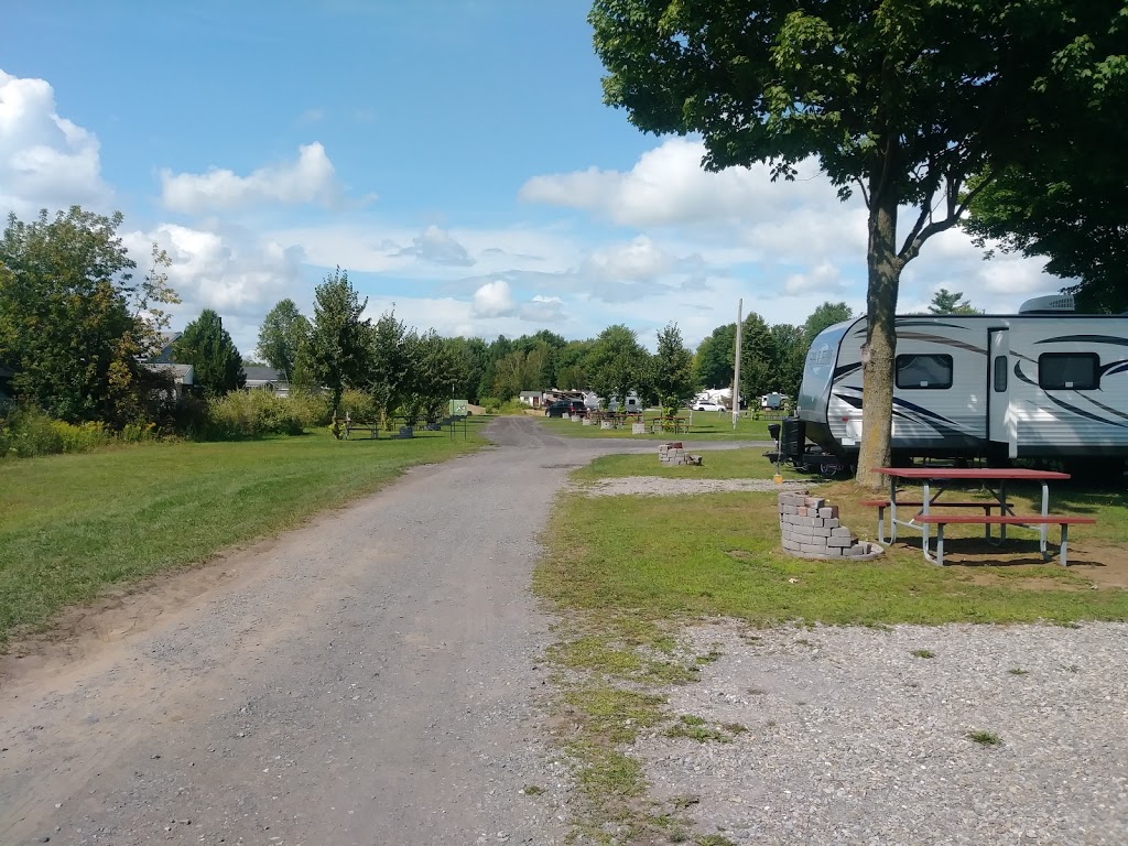 Camping Bon-Jour | 1633 Rue Principale, Granby, QC J2J 0M7, Canada | Phone: (450) 378-0213