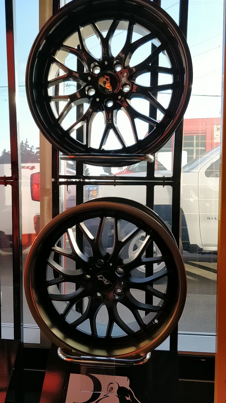 Kal Tire | 1976 Kipling Ave, Etobicoke, ON M9W 4J5, Canada | Phone: (416) 740-2265