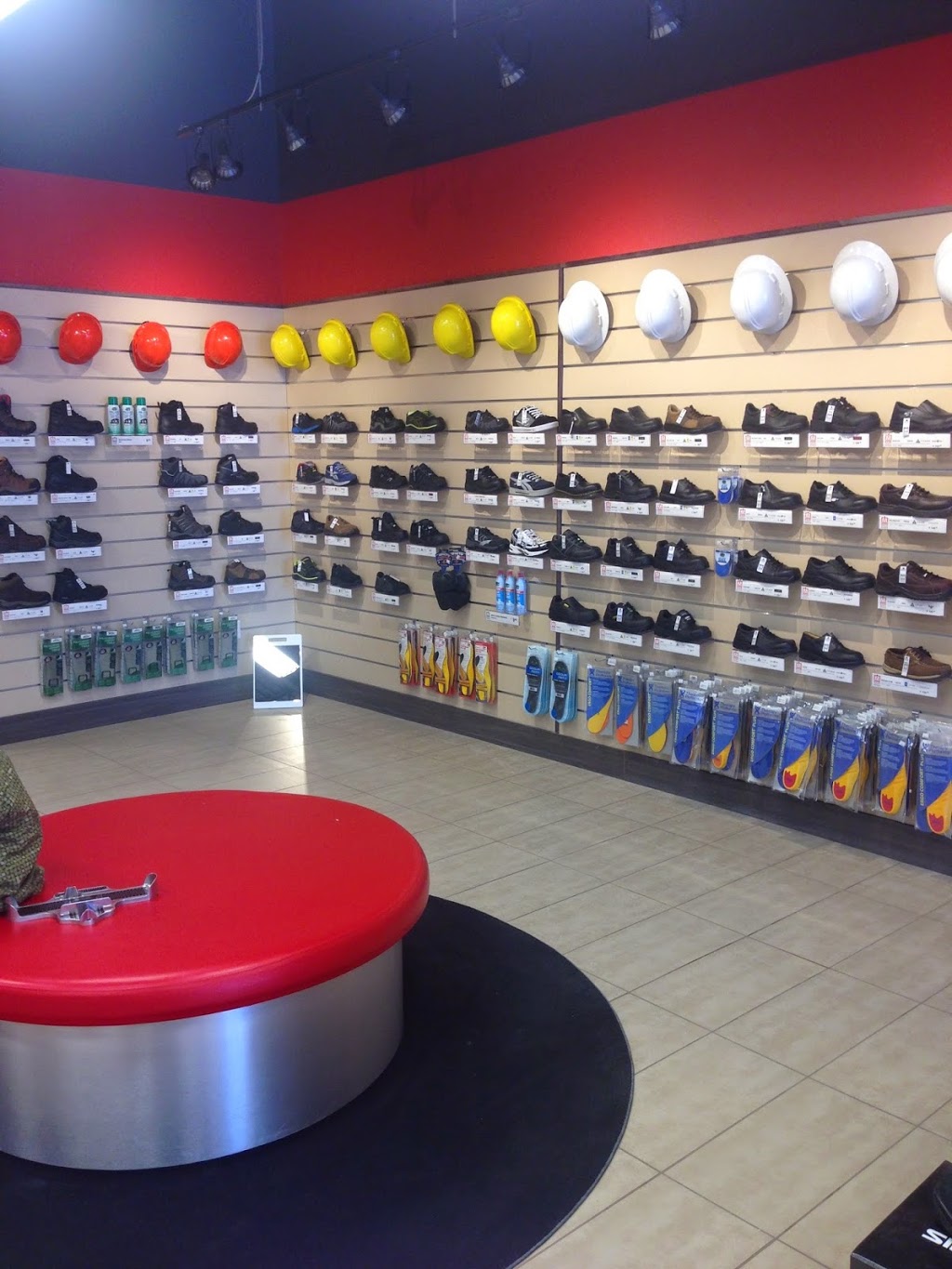 Mister Safety Shoes Inc | 2251 Dundas St, London, ON N5V 0B5, Canada | Phone: (519) 453-0000