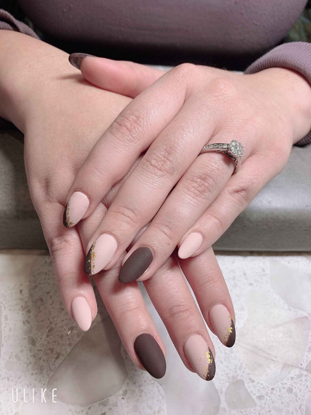 Glamorous Nails and Spa | 1861 Robertson Rd, Nepean, ON K2H 9N5, Canada | Phone: (613) 828-6789