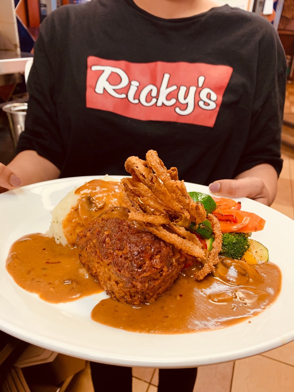 Rickys All Day Grill - South Common | 10004 21 Ave NW, Edmonton, AB T6N 0A1, Canada | Phone: (780) 461-3011