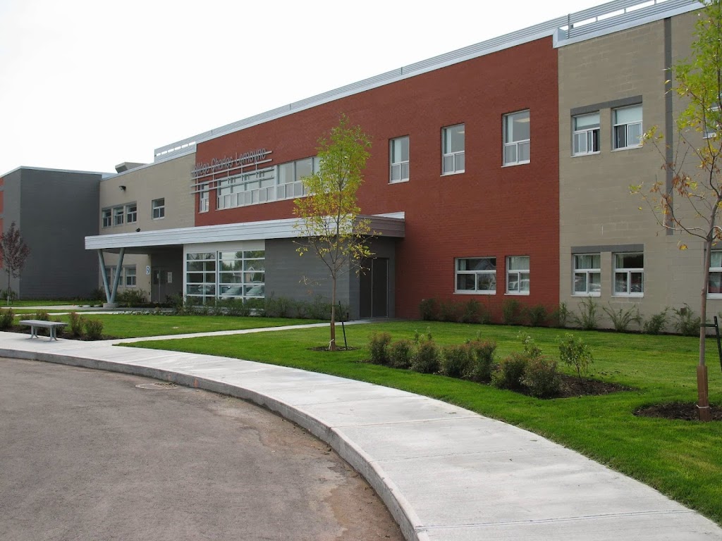 Charles-Lemoyne High School | 125 Pl. Charles-Lemoyne, Sainte-Catherine, QC J5C 0A1, Canada | Phone: (514) 875-0505