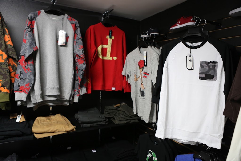 Deckdout Apparel (Mens Streetwear Clothing) | 910 St Laurent Blvd, Ottawa, ON K1K 3B3, Canada | Phone: (613) 680-8688