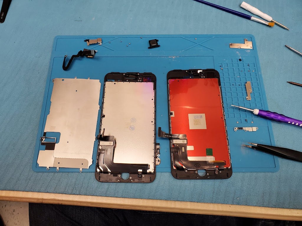 iPhone screen repair | 67 Strathridge Grove SW, Calgary, AB T3H 4L1, Canada | Phone: (403) 700-3920