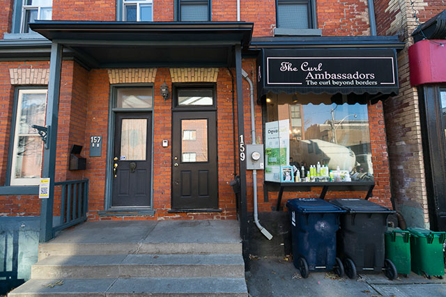 The Curl Ambassadors Curly Hair Salon | 159 Harbord St, Toronto, ON M5S 1H1, Canada | Phone: (416) 922-2888