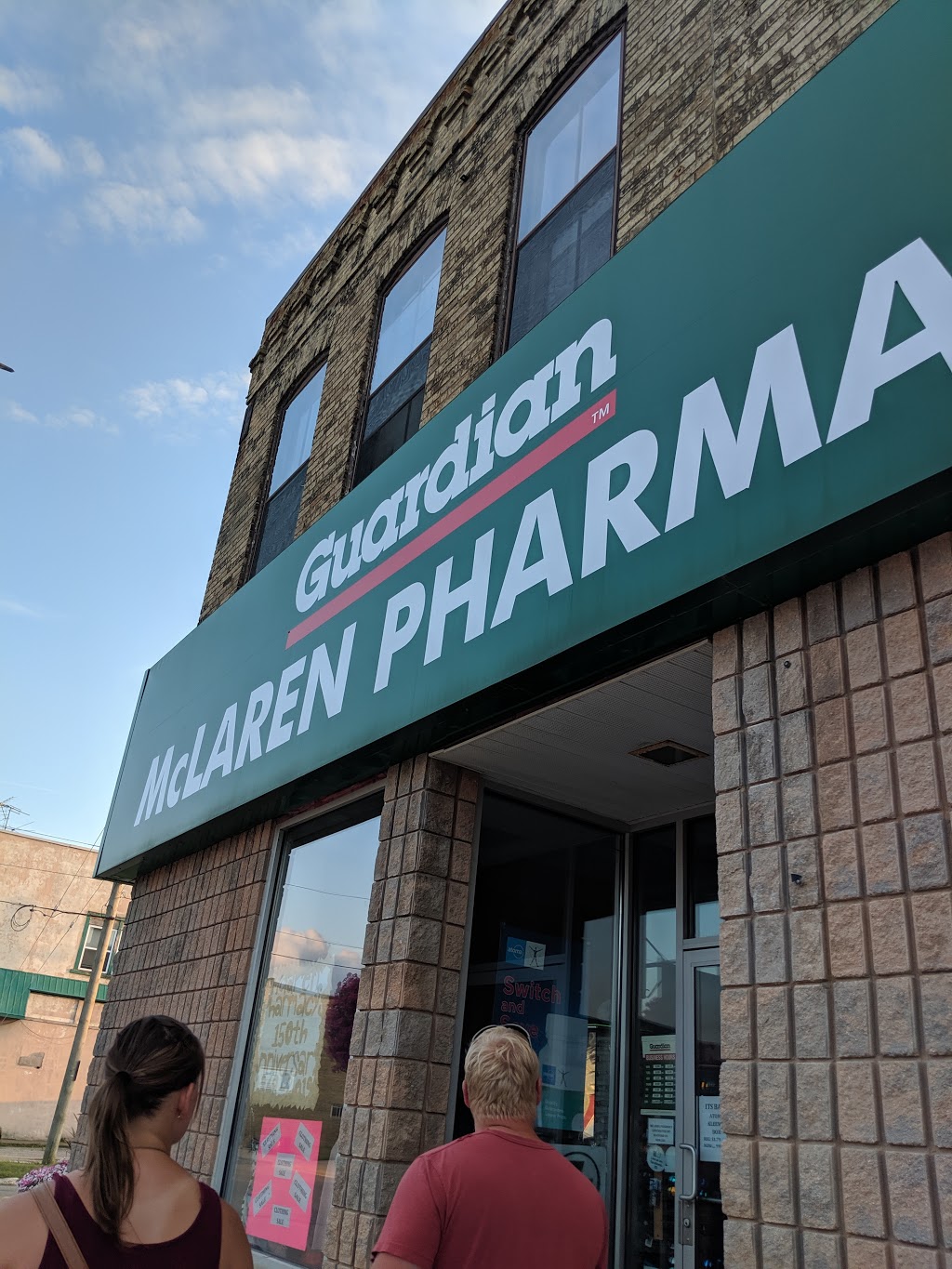 McLaren Pharmacy & Walk-in Clinic | 5299 Nauvoo Rd, Watford, ON N0M 2S0, Canada | Phone: (519) 876-2213