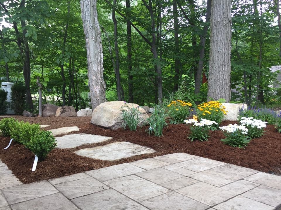 S & S Landscaping | 147 Gondola Point Rd, Rothesay, NB E2E 2C3, Canada | Phone: (506) 636-1244