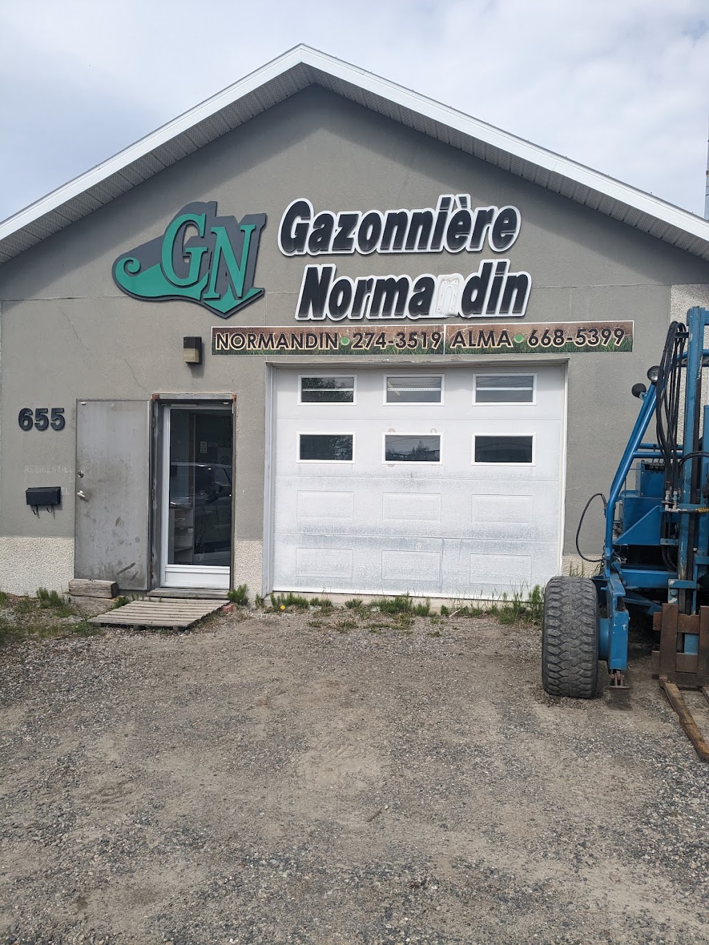 Gazonniere De Normandin | 655 Av. Sicard, Alma, QC G8B 7R5, Canada | Phone: (418) 668-5399