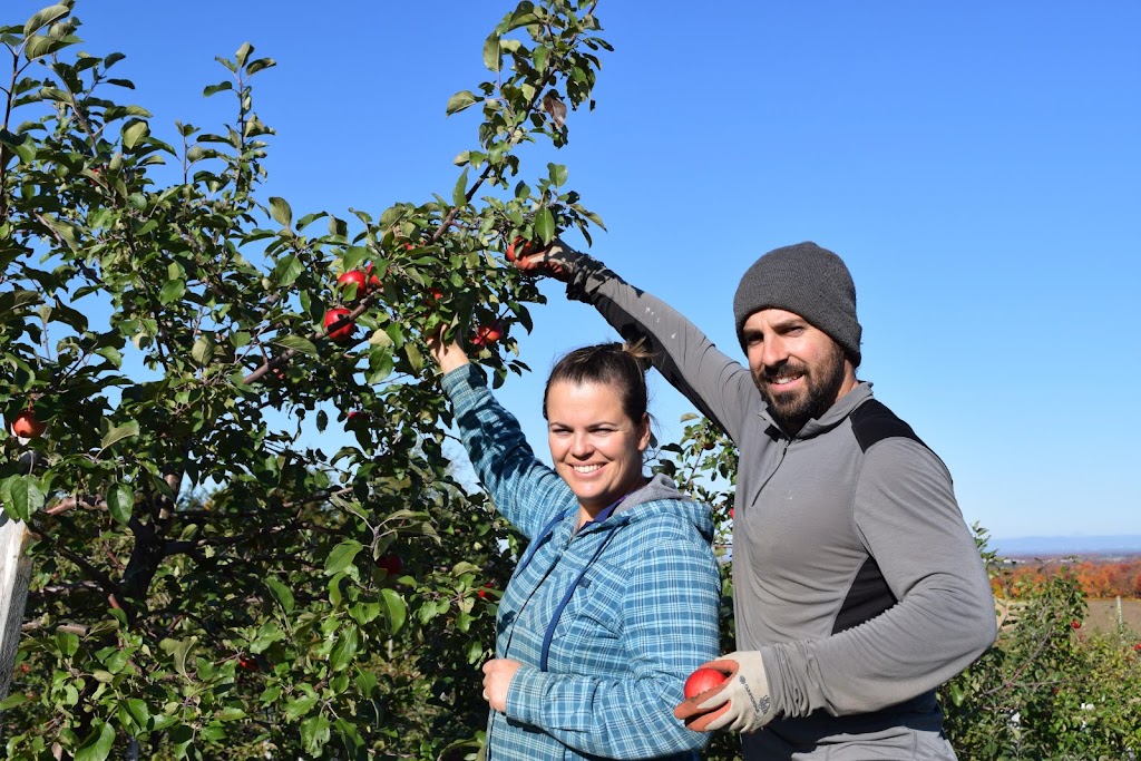 le Versant Fruitier | 100 Rte Sainte-Caroline, Sainte-Claire, QC G0R 2V0, Canada | Phone: (418) 883-3150