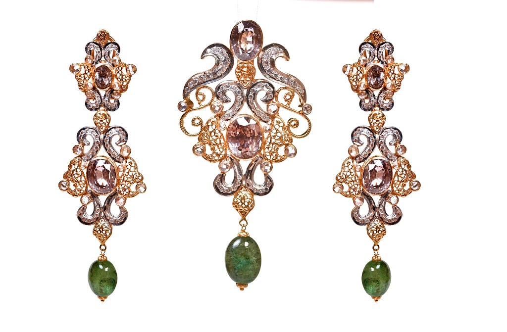 Noor Jewellers | 801 Matheson Blvd W #13, Mississauga, ON L5V 2N6, Canada | Phone: (905) 502-5400