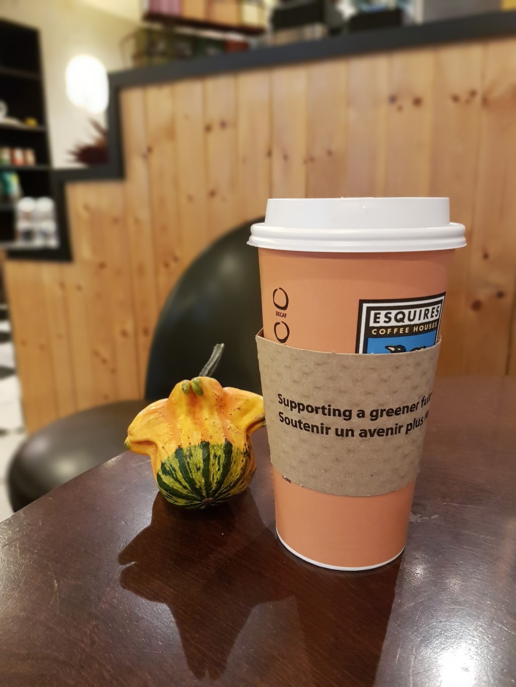 Esquires Coffee | 12823 Crescent Rd, Surrey, BC V4P 1J6, Canada | Phone: (604) 541-1004