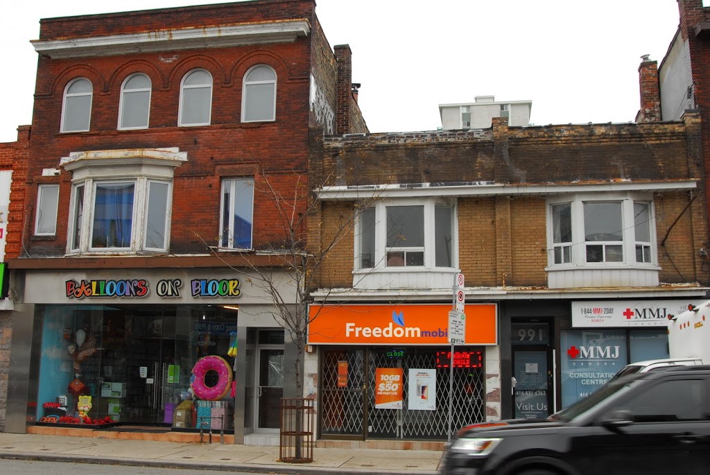 Freedom Mobile | 989 Bloor Street West, Bloor St W, Toronto, ON M6H 1M1, Canada | Phone: (647) 352-9463