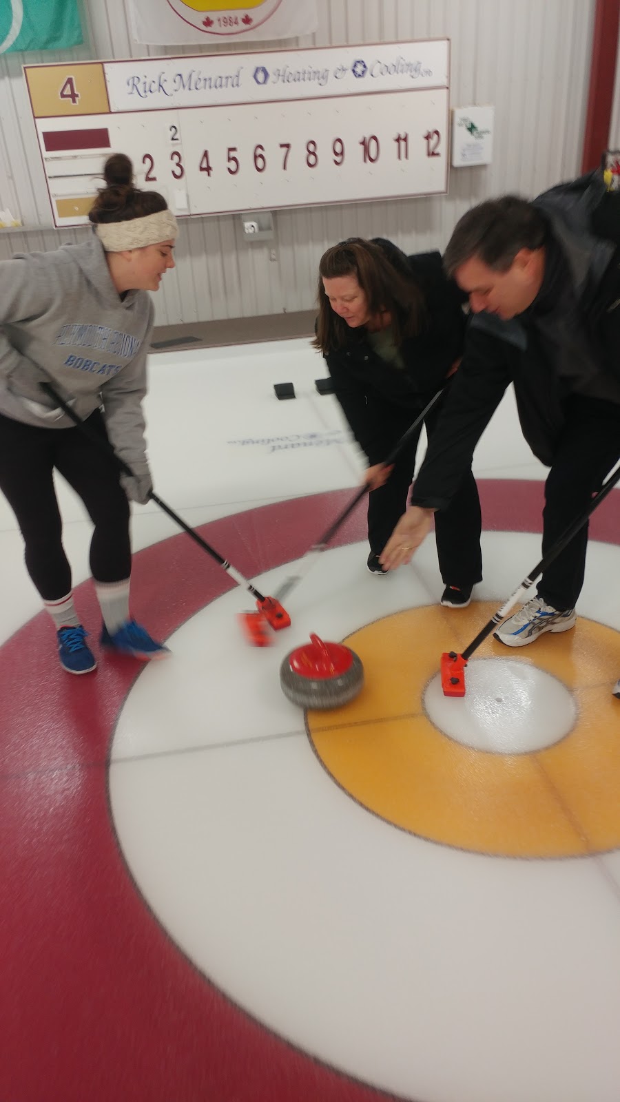 Navan Curling Club | 1305 Fairgreen Av, Navan, ON K4B 1N2, Canada | Phone: (613) 835-2736