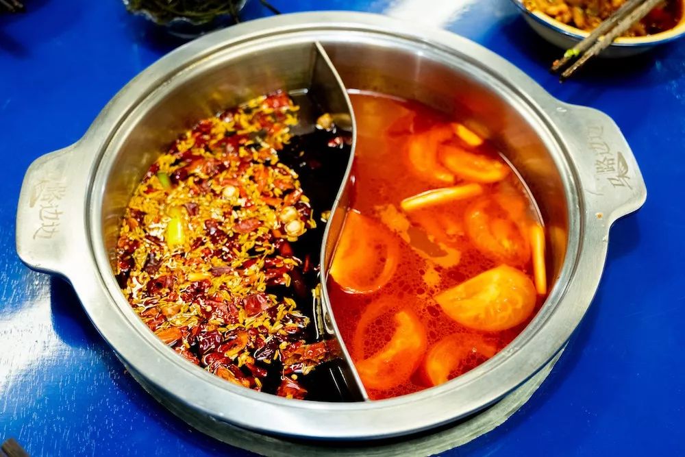 马路边边 Roadside Spicy Pot | 105-6462, Kingsway, Burnaby, BC V5E 1E1, Canada | Phone: (778) 397-9955