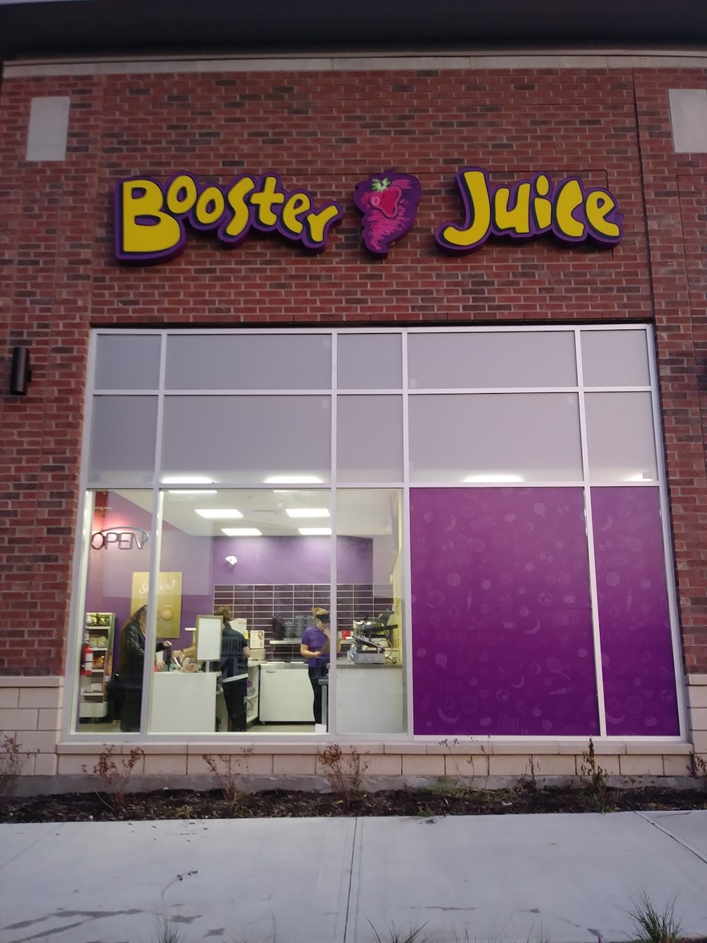 Booster Juice | 238 Dovedale Dr Building C, Keswick, ON L4P 0H3, Canada | Phone: (905) 989-0014