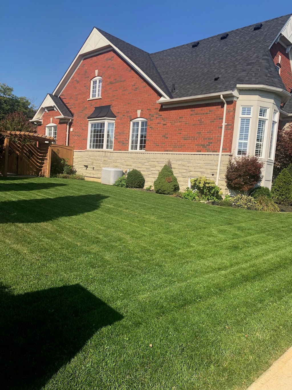 K&S Lawn Care | 26 Stouffer St, Whitchurch-Stouffville, ON L4A 5Z8, Canada | Phone: (416) 768-9393