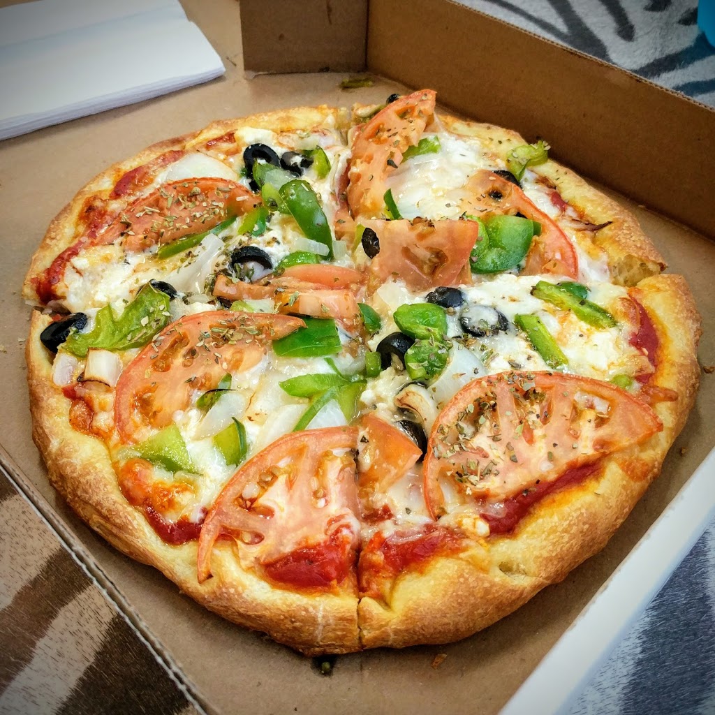 River Pizza | 978 Cameron St, Cumberland, ON K4C 1C6, Canada | Phone: (613) 833-3133